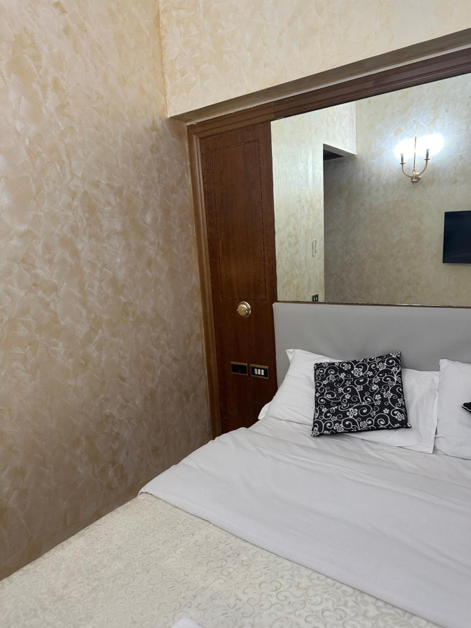 Termini Sunlight House Hotell Roma Eksteriør bilde